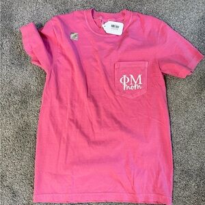 “PHI MU Mom” Comfort Colors Pink Short Sleeve Tee